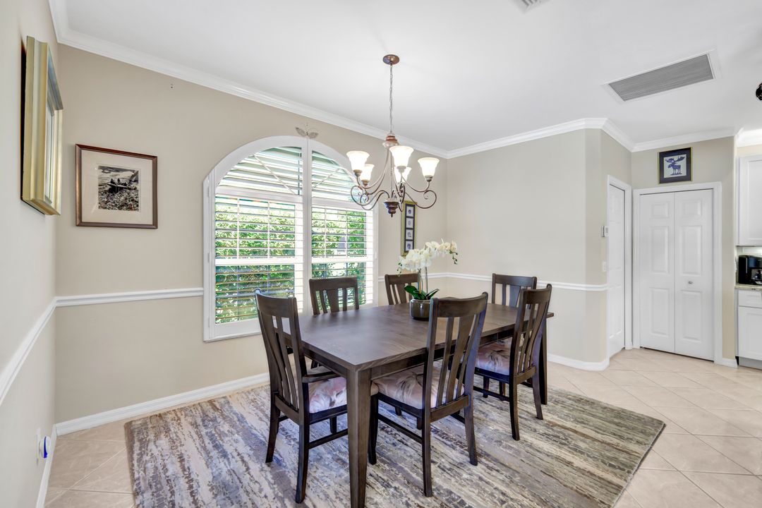 4383 Pomarine Ct, Naples, FL 34119