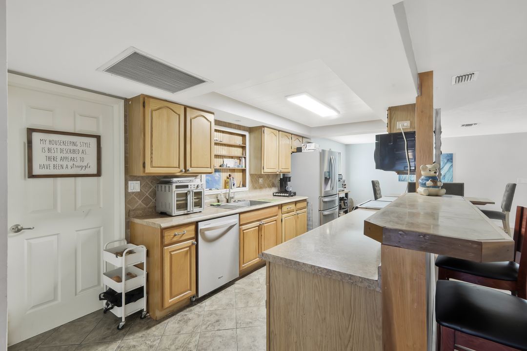 18371 Durrance Rd, North Fort Myers, FL 33917