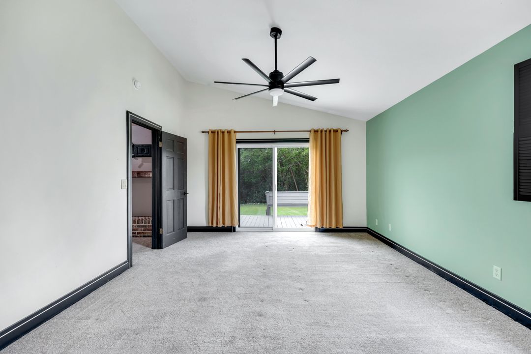 7239 Hendry Creek Dr, Fort Myers, FL 33908