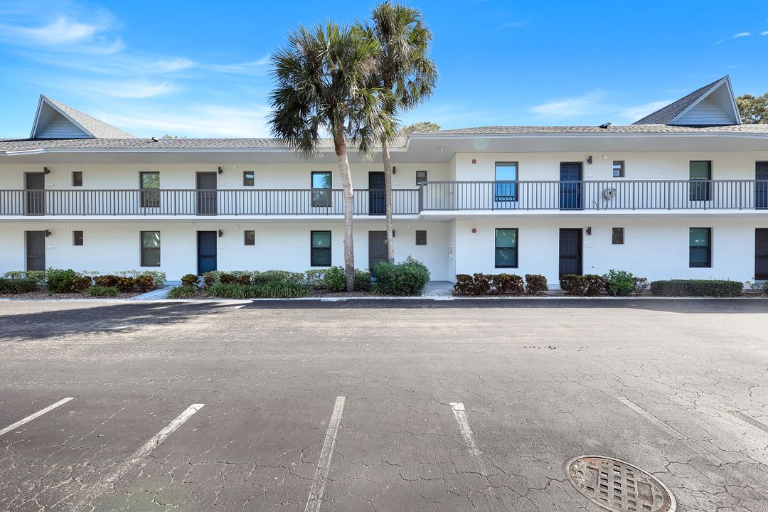 600 Neapolitan Way #C-220, Naples, FL 34103