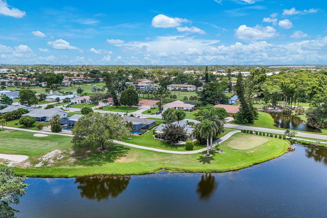 4333 Beechwood Lake Dr, Naples, FL 34112