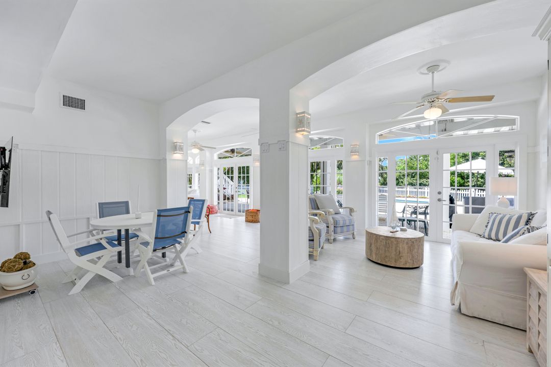 203 San Mateo Dr, Bonita Springs, FL 34134