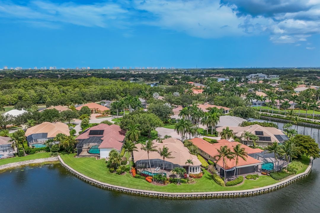 2988 St Barnabas Ct, Naples, FL 34105