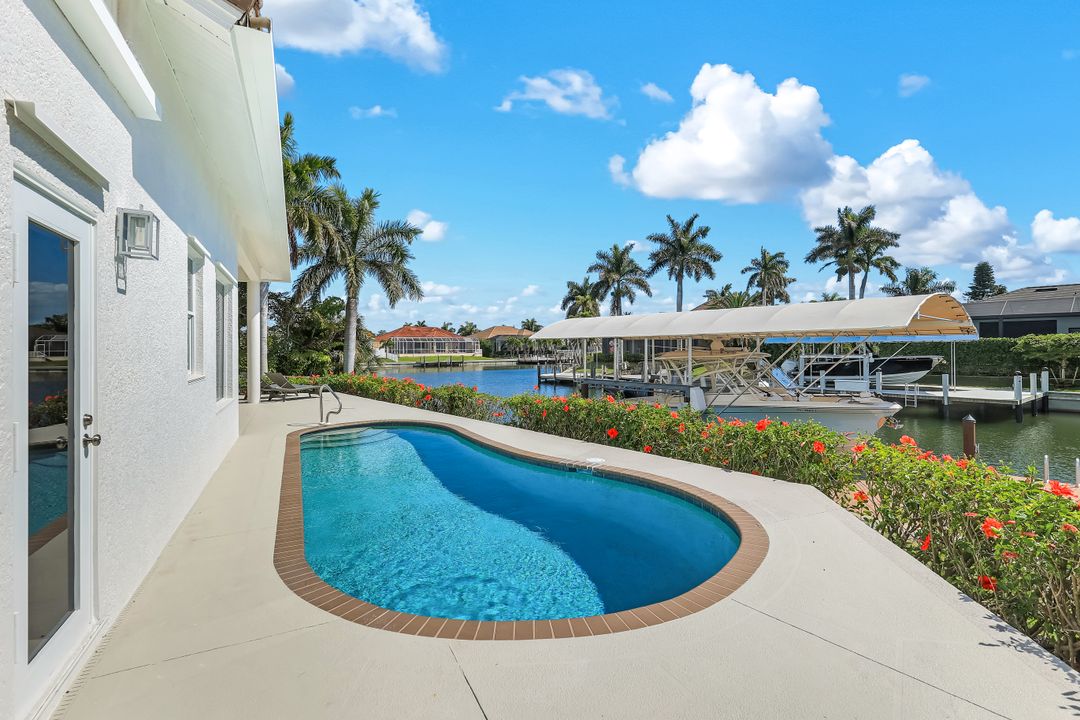 316 Waterleaf Ct, Marco Island, FL 34145