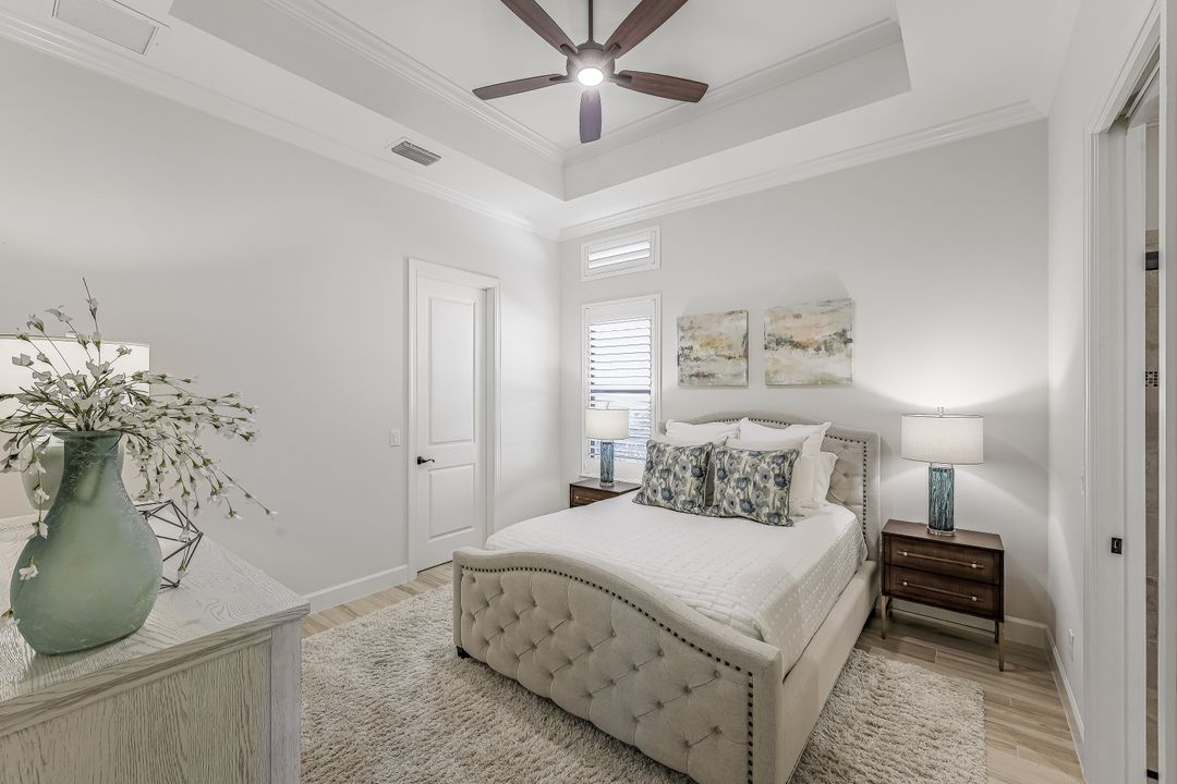 9071 Sorreno Ct, Naples, FL 34119