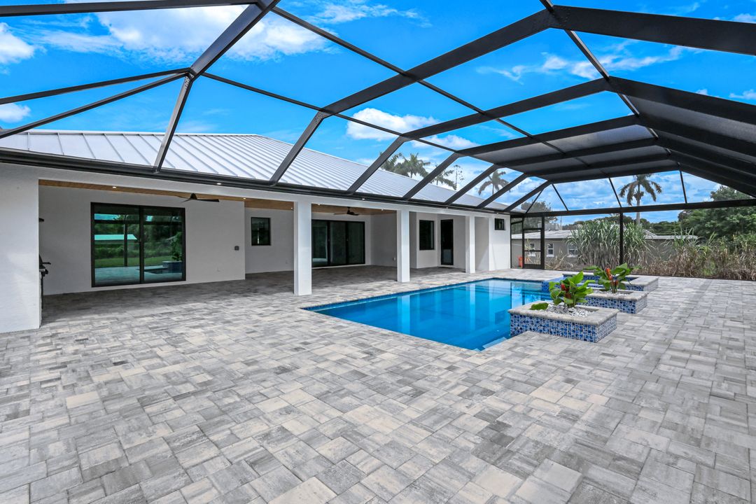 2230 Moreno Ave, Fort Myers, FL 33901