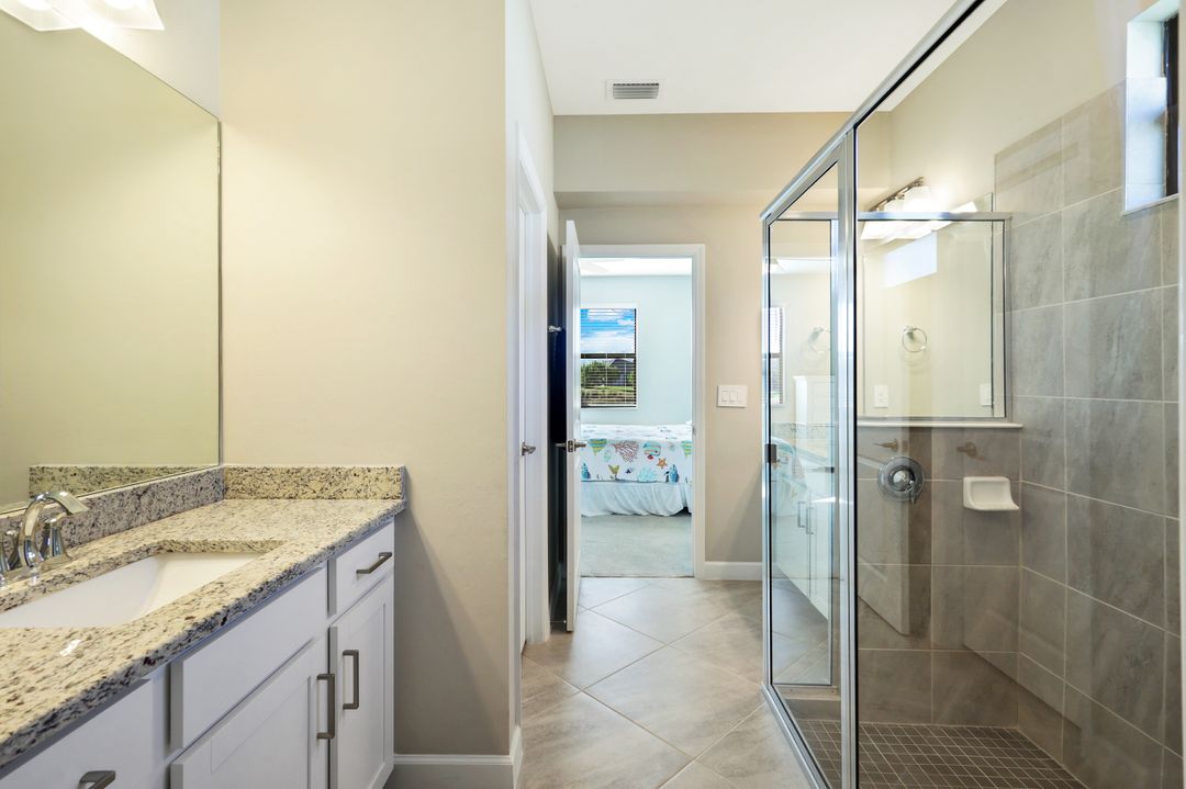 14021 Pine Lodge Ln, Fort Myers, FL 33913