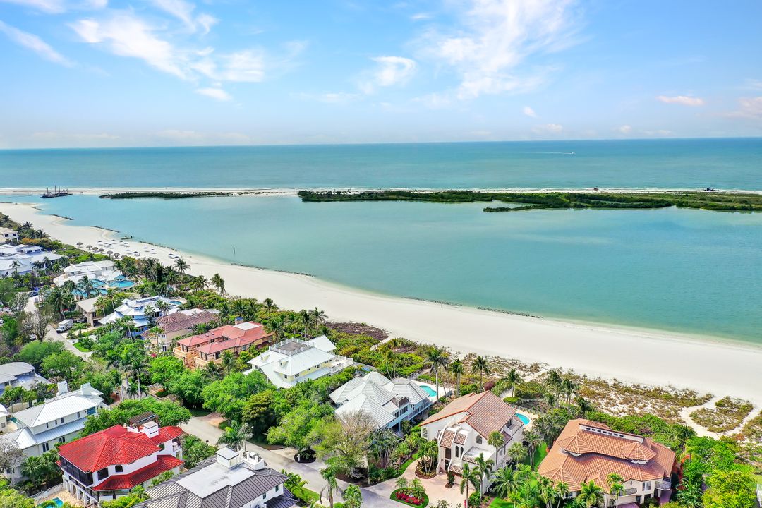 336 Seabreeze Dr, Marco Island, FL 34145