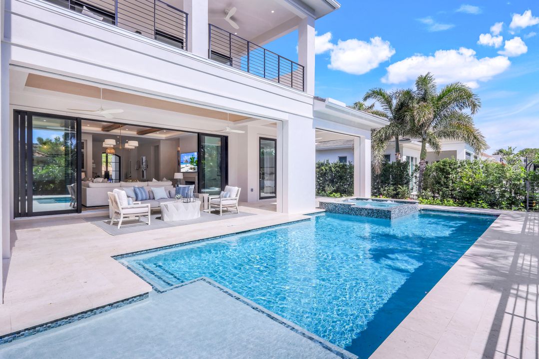 448 Devils Ln, Naples, FL 34103