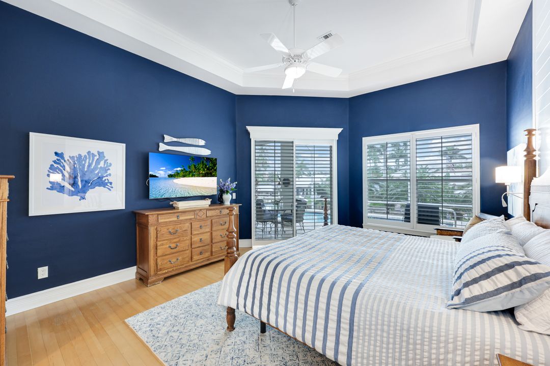 27154 Harbor Dr, Bonita Springs, FL 34135