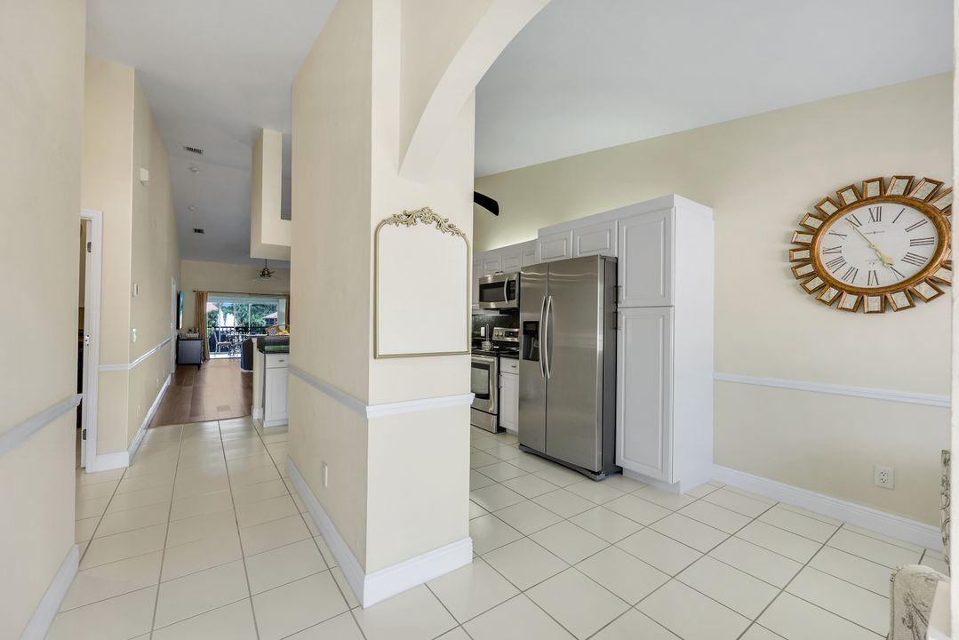 6720 Beach Resort Dr #10, Naples, FL 34114