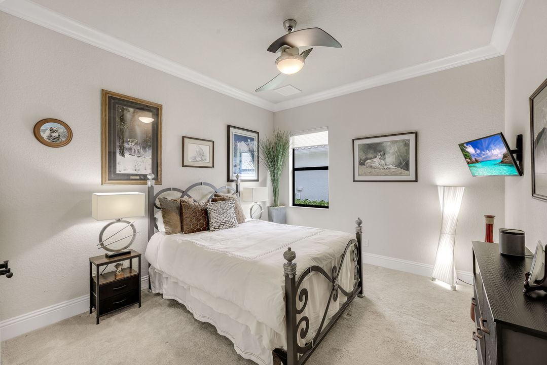 4813 SW 23rd Ave, Cape Coral, FL 33914