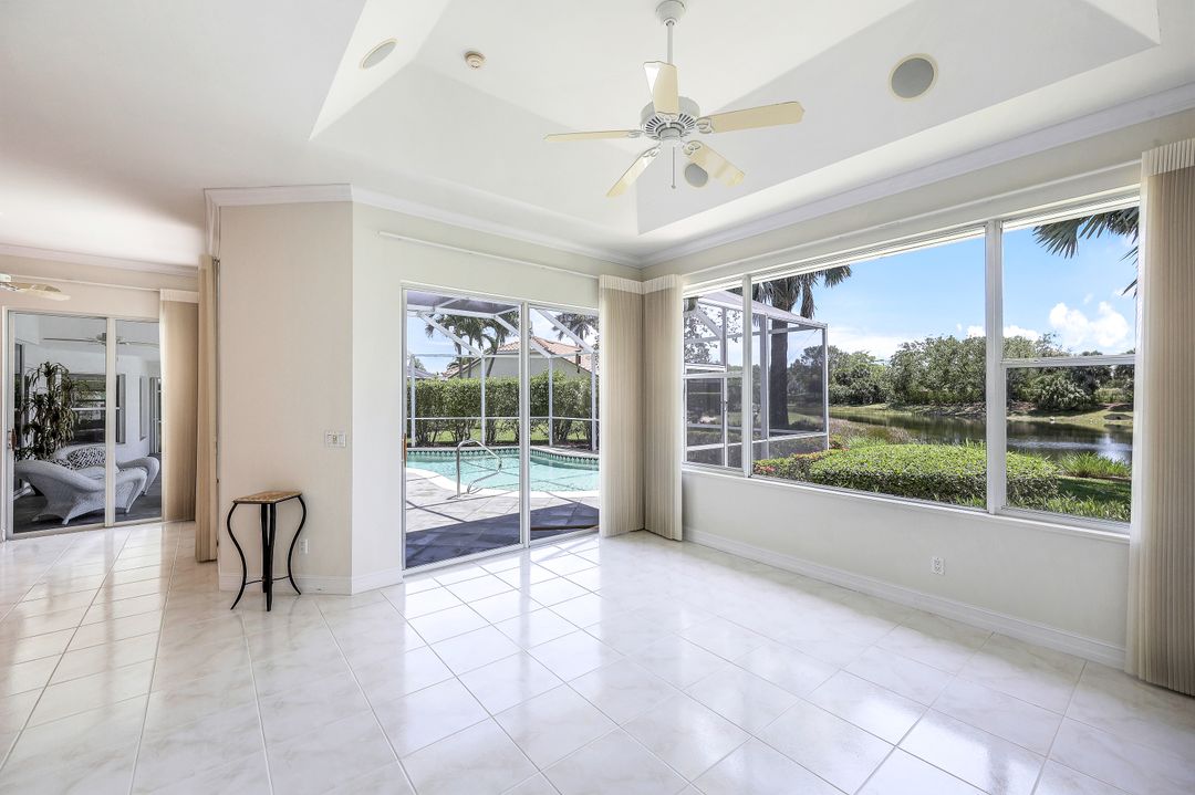 1940 Timberline Dr, Naples, FL 34109