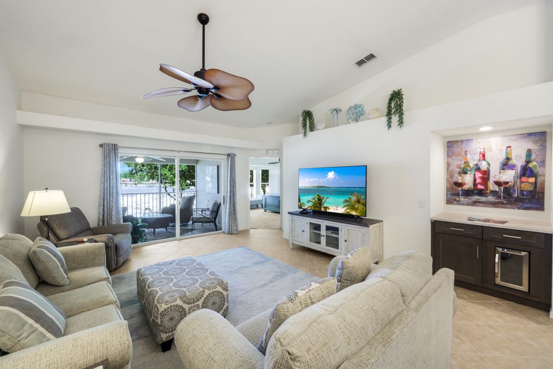 2760 Cypress Trace Cir #2528, Naples, FL 34119