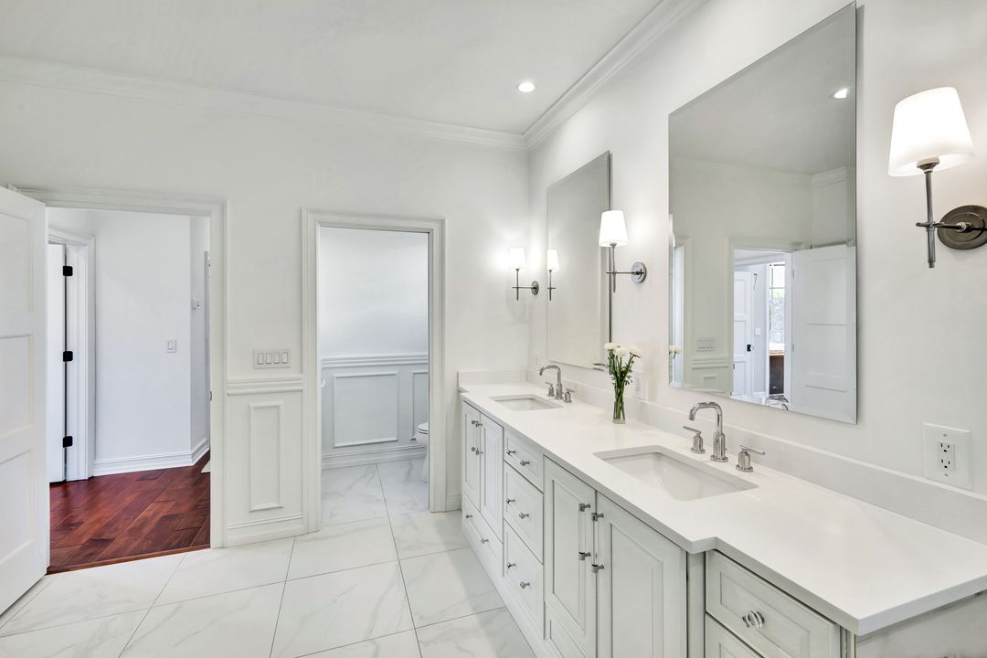 8019 San Simeon, Naples, FL 34109