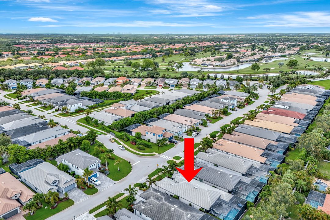 10082 Palazzo Dr, Naples, FL 34119