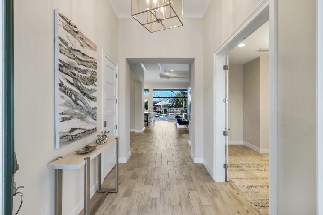 5715 Clarendon Dr, Naples, FL 34113