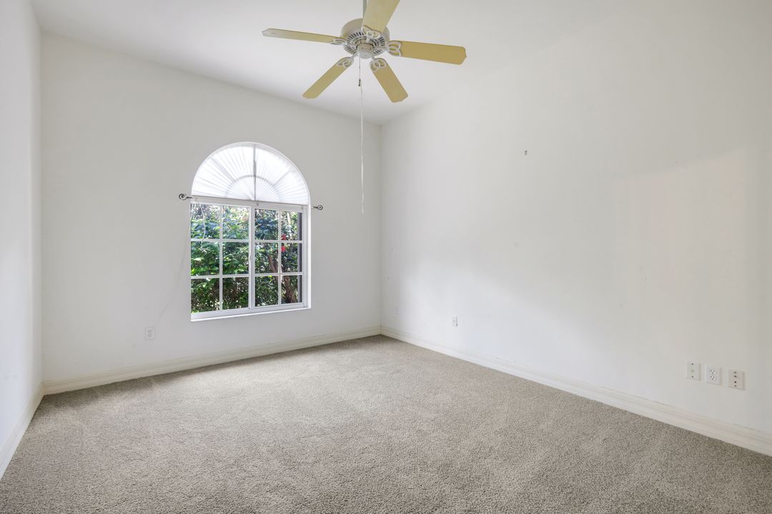 28476 Del Lago Way, Bonita Springs, FL 34135