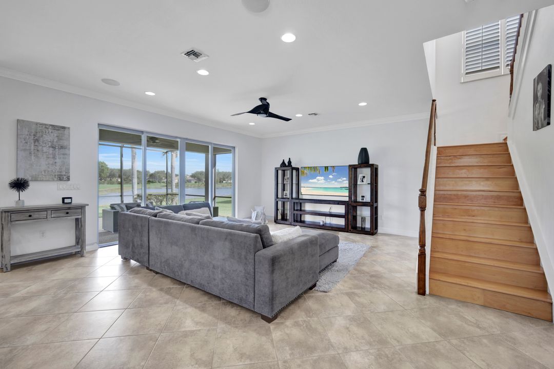 6795 Del Mar Terrace, Naples, FL 34105