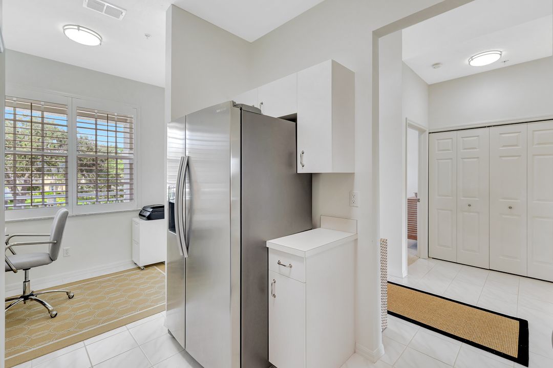 2300 Carrington Ct #203, Naples, FL 34109