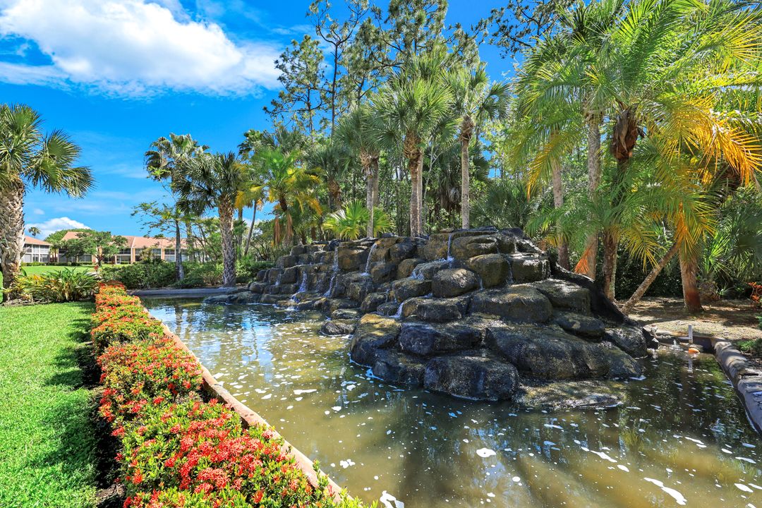 1972 Cascades Dr #4, Naples, FL 34112