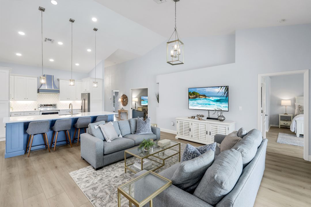 25061 Bay Cedar Dr, Bonita Springs, FL 34134