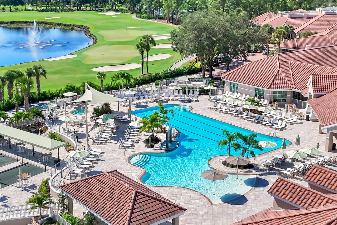 8241 Parkstone Pl #203, Naples, FL 34120
