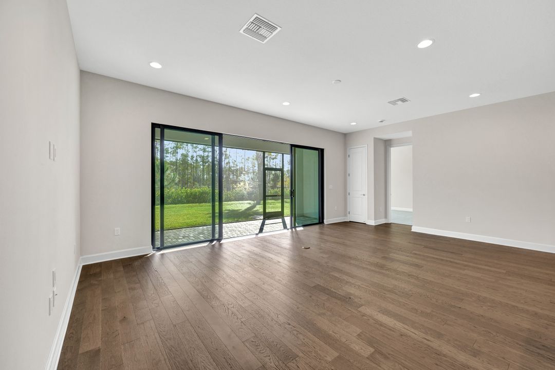 20738 Fair Oak Ln, Estero, FL 33928