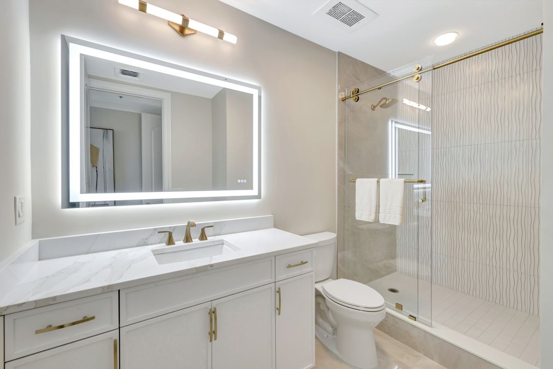 930 Cape Marco Dr #506, Marco Island, FL 34145