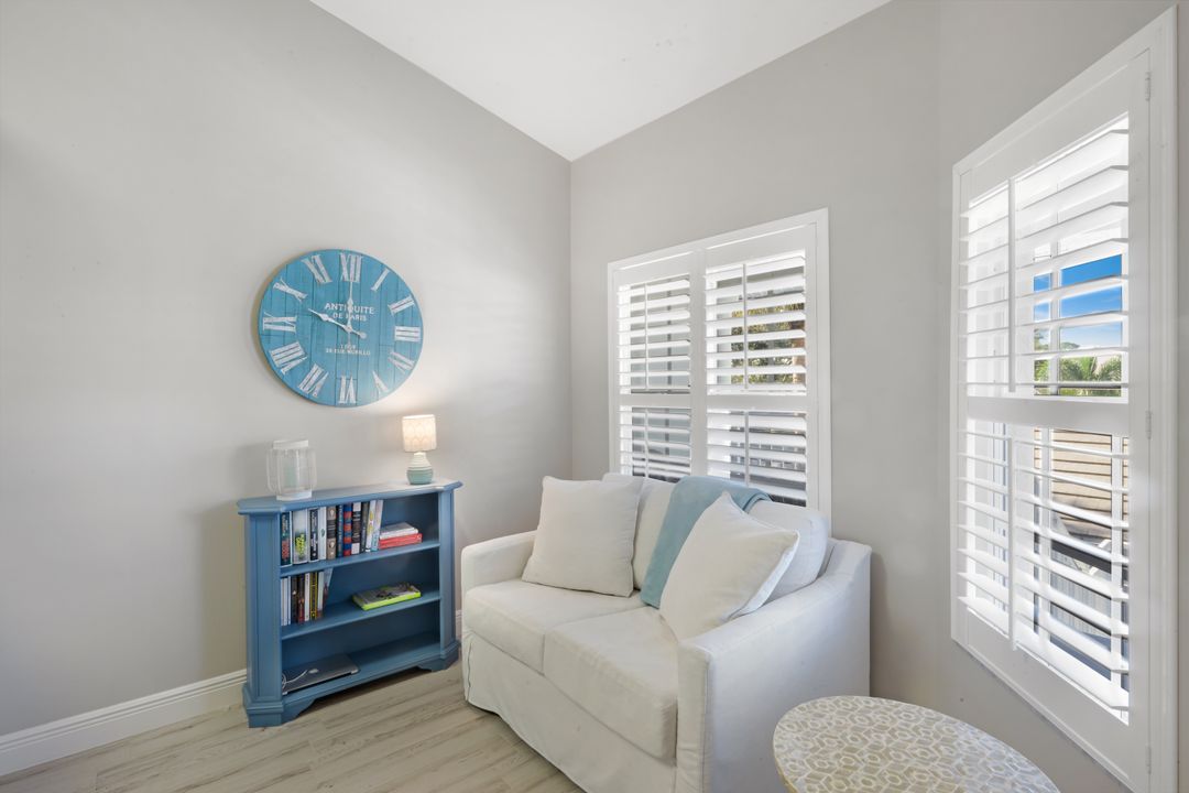2235 Chesterbrook Ct #203, Naples, FL 34109