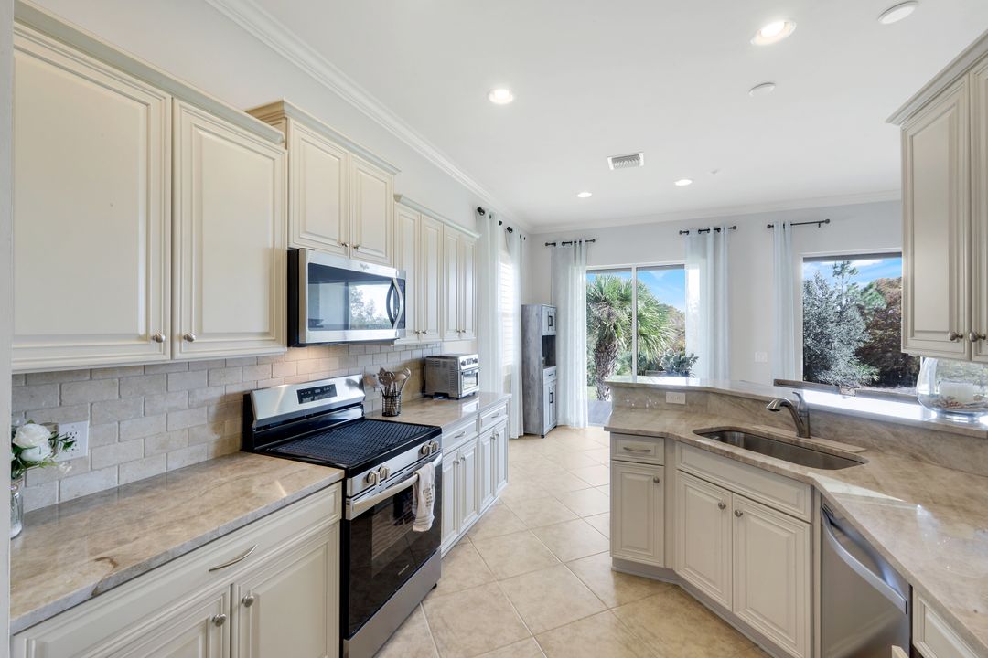 9550 Ironstone Terrace #201, Naples, FL 34120