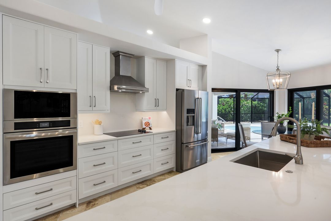 235 Silverado Dr, Naples, FL 34119