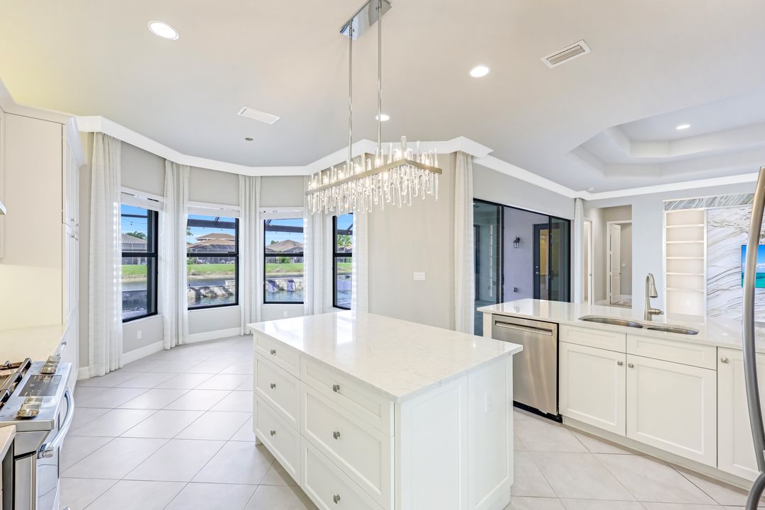 4426 Caldera Cir, Naples, FL 34119