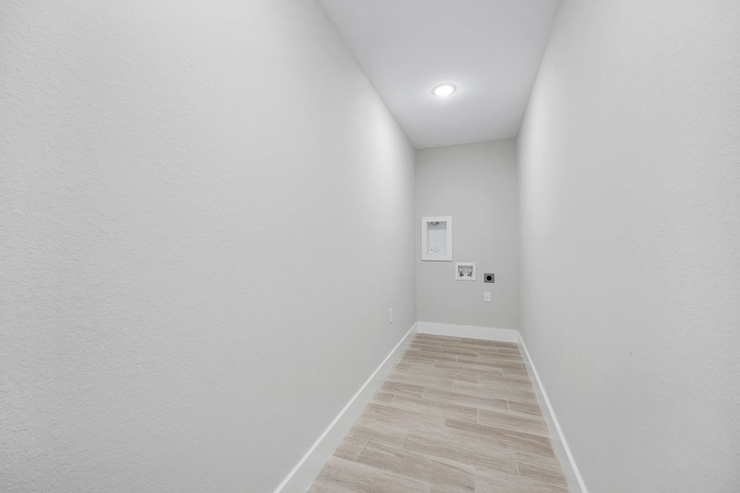 1105 NW 21st Ave, Cape Coral, FL 33993