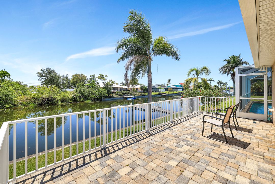 3317 SW 5th Pl, Cape Coral, FL 33914