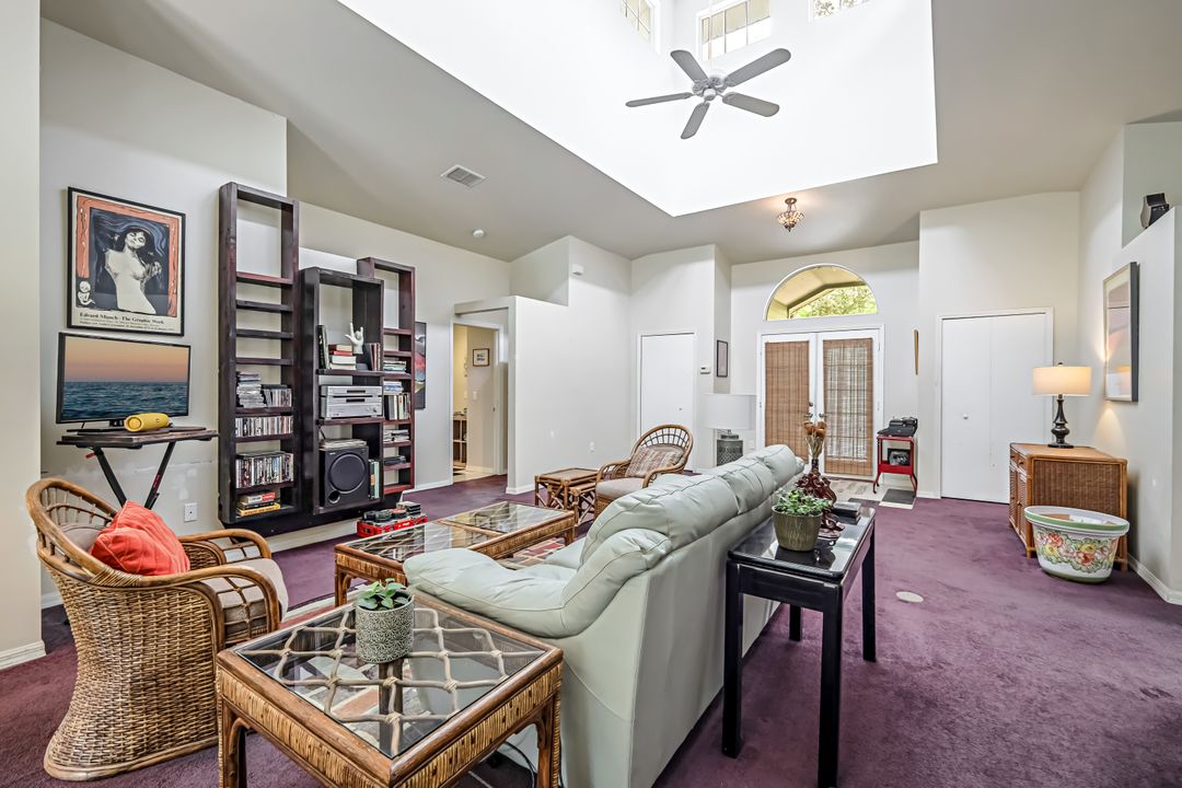 2971 6th St NW, Naples, FL 34120