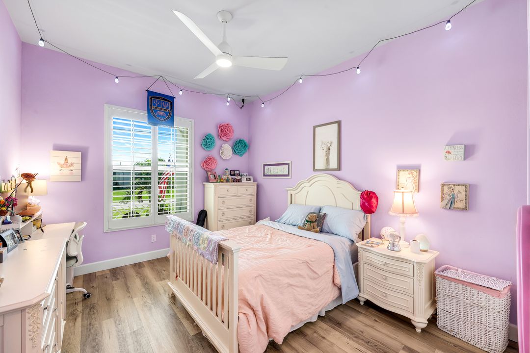 16 NW 38th Pl, Cape Coral, FL 33993