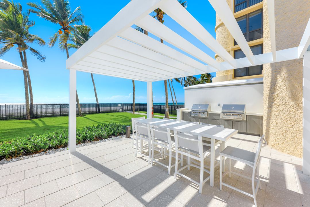 4001 Gulf Shore Blvd N #902, Naples, FL 34103