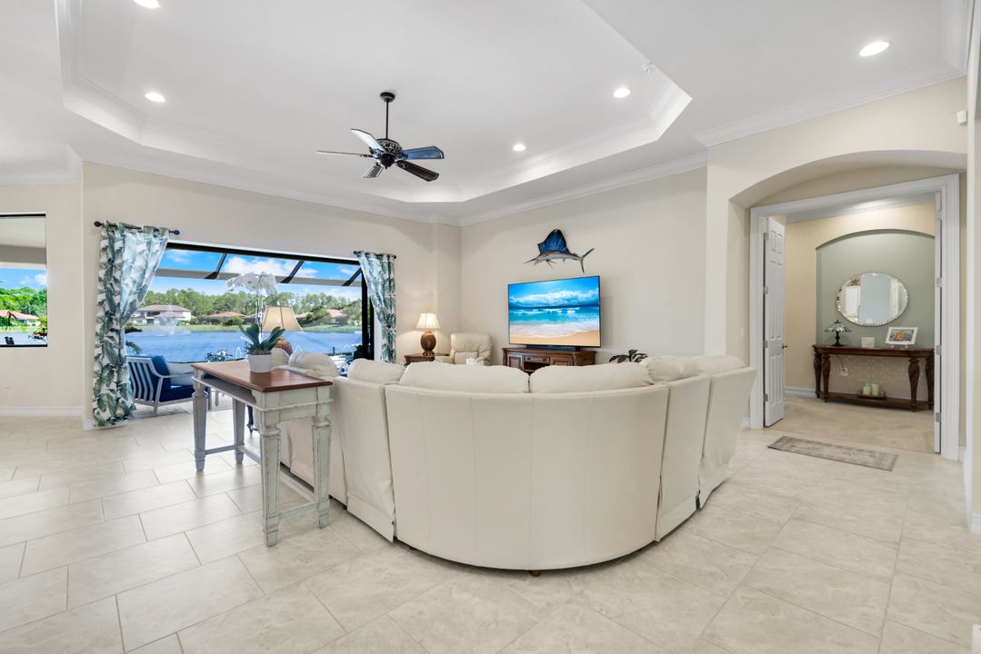 1456 Mockingbird Dr, Naples, FL 34120