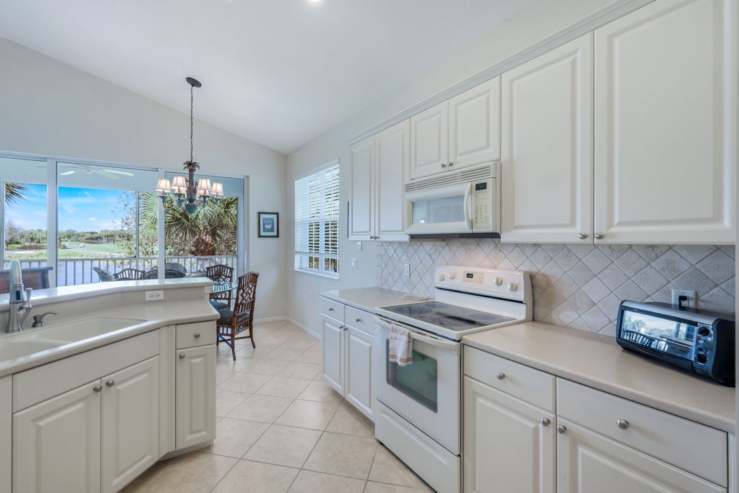 10392 Autumn Breeze Dr #202, Bonita Springs, FL 34135