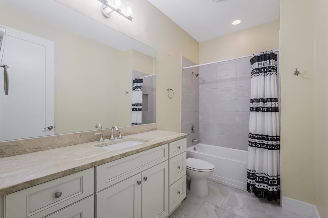 1471 Olmeda Way, Fort Myers, FL 33901