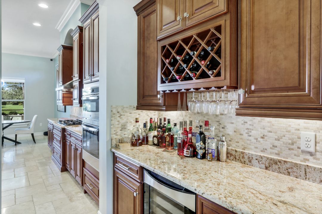9333 Campanile Cir, Naples, FL 34114