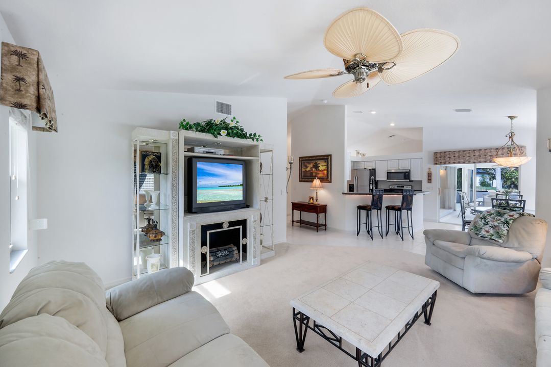2725 SW 46th Terrace, Cape Coral, FL 33914