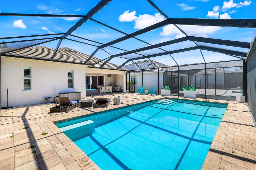 15242 Blue Bay Cir, Miromar Lakes, FL 33913