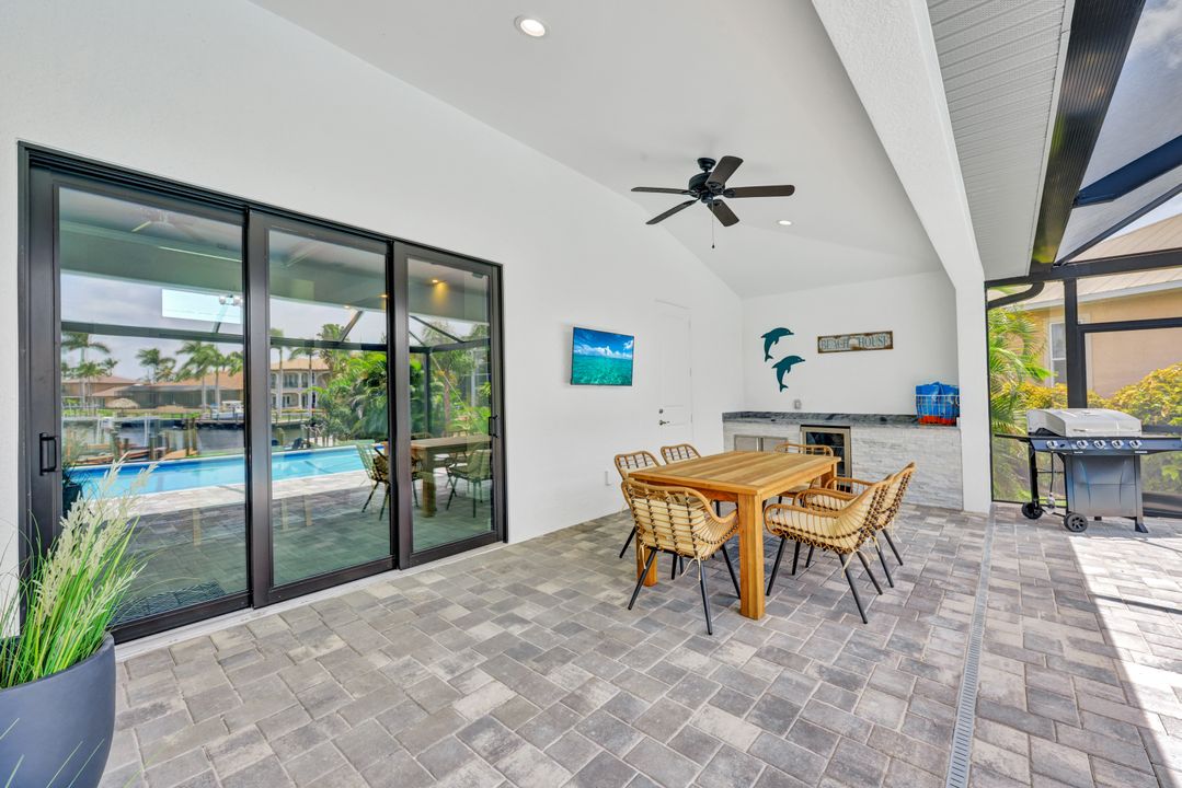 1617 El Dorado Pkwy W, Cape Coral, FL 33914