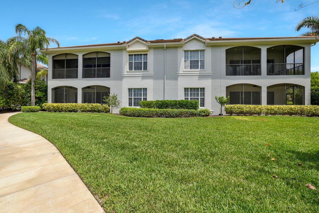 5030 Blauvelt Way #201, Naples, FL 34105