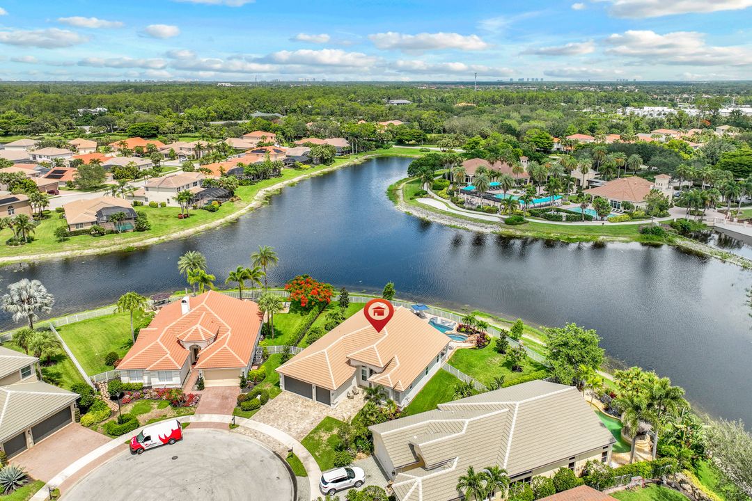 2179 Canary Island Cove, Naples, FL 34119