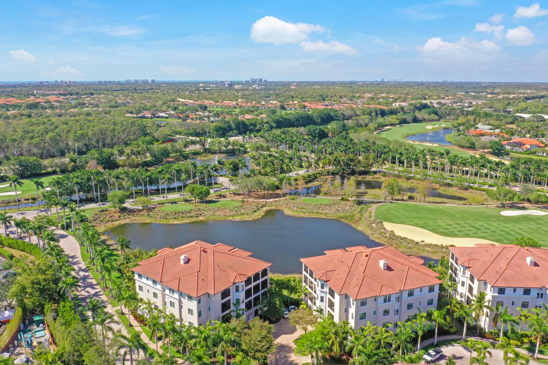 2555 Marquesa Royale Ln #1-101, Naples, FL 34109