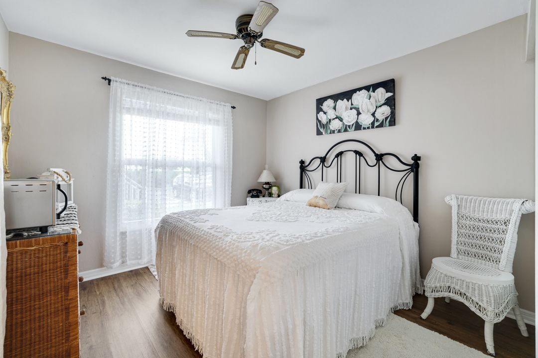 1335 Mainsail Dr #1304, Naples, FL 34114