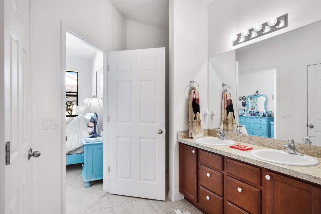 509 SW 28th St, Cape Coral, FL 33914